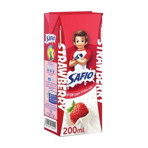 Al Safi Danone Safio UHT Milk Strawberry (200 ml)